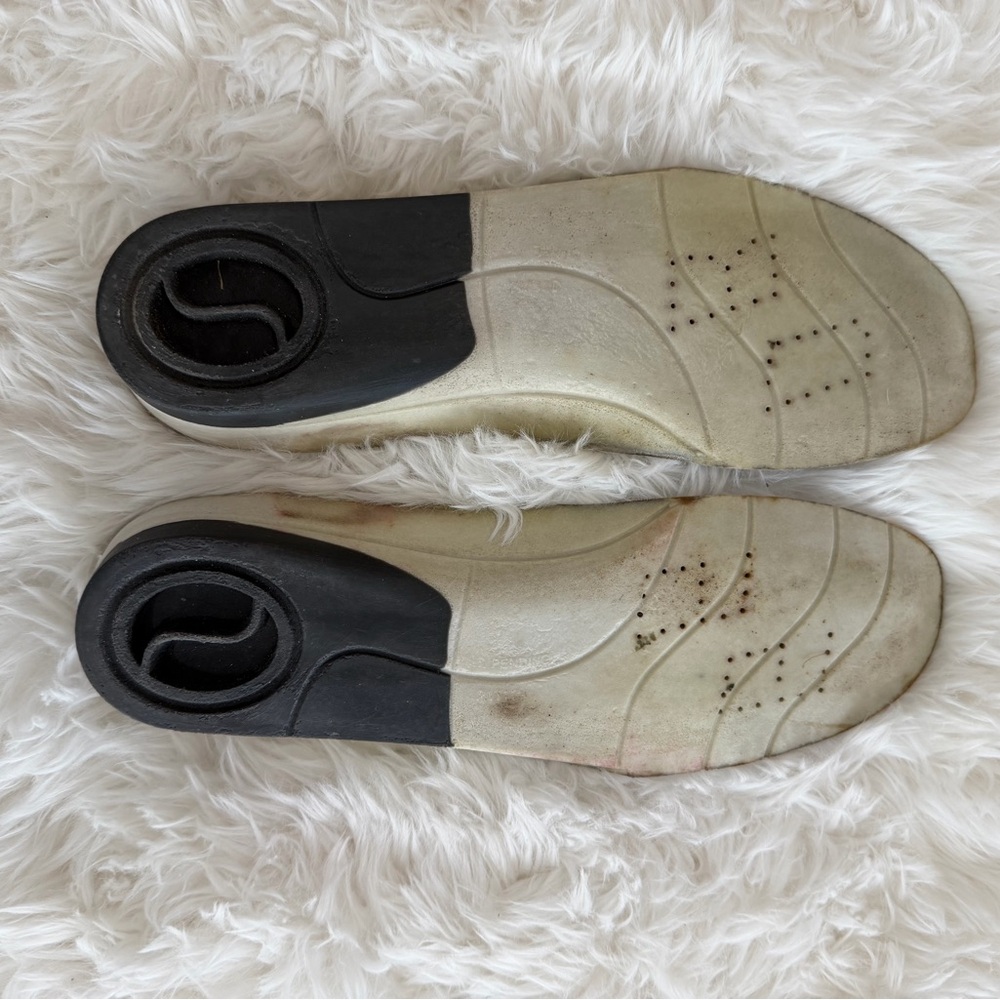 Golden Goose Deluxe Brand (GGDB) - VCE
2.12 High-Top Sneakers
Size: 41 US 11 - Picture 13 of 13